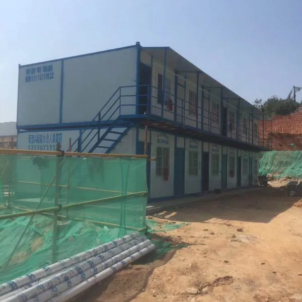 供应住人集装箱房，供应移动板房，供应活动房，移动厕所，移动商铺等
