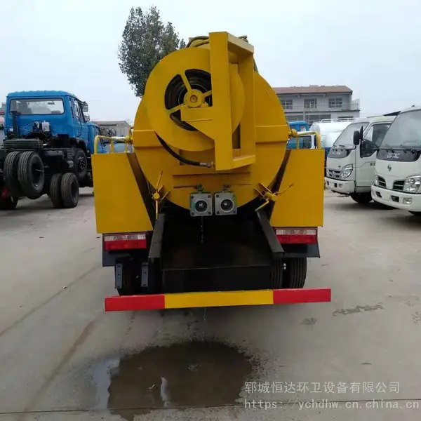 东风 时风 唐骏底盘 整车 国五排放 DFA1080SJ12 大型高压清洗车 进口配置