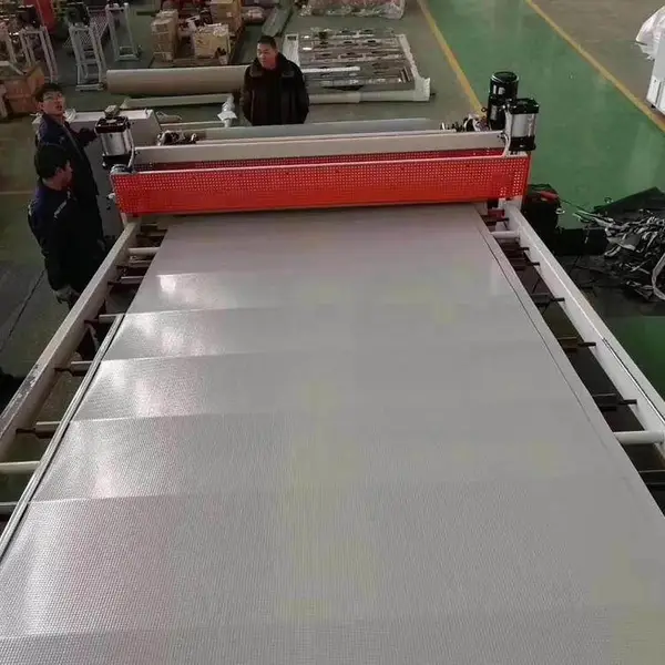苏州金纬机械PVC 弹性塑胶地板革设备