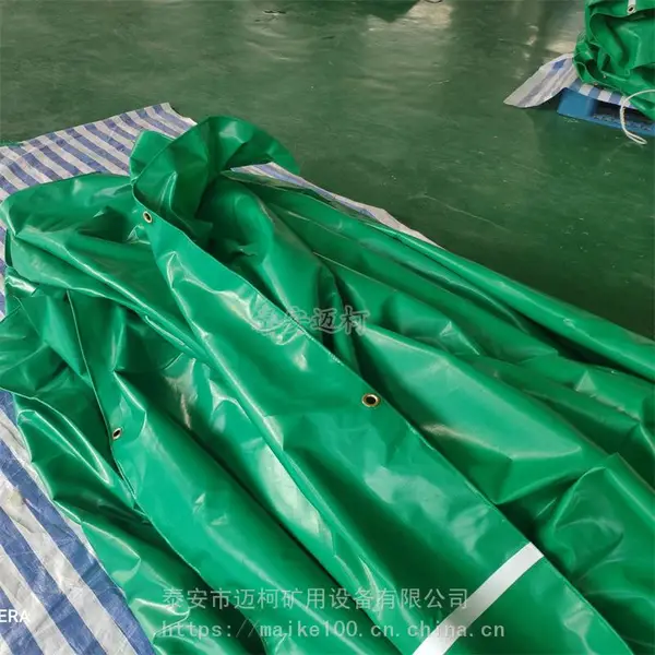 专业制造PVC夹网布,pe防水篷布厂家