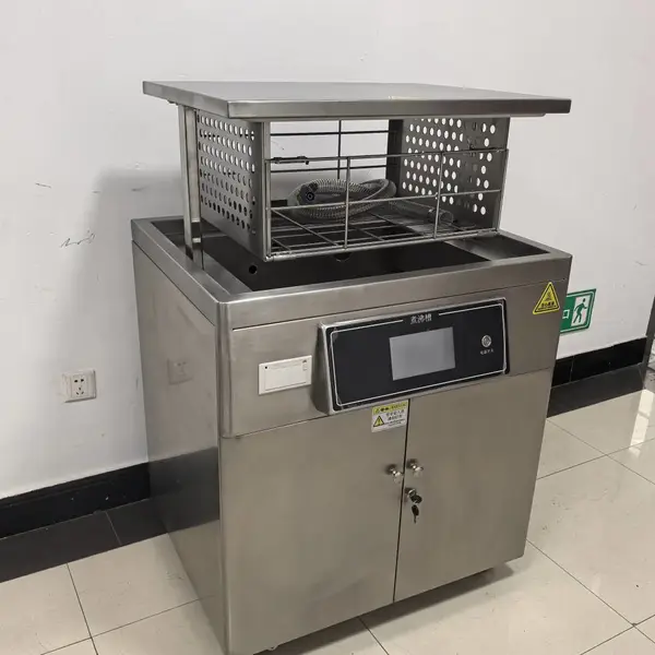 �������л�ҽ����е��ϴ��в�΢���Կ���ϵͳҽ����л�