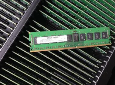 全新镁光原厂8G DDR4 1RX4 PC4-2400T服务器内存 ECC REG RDIMM