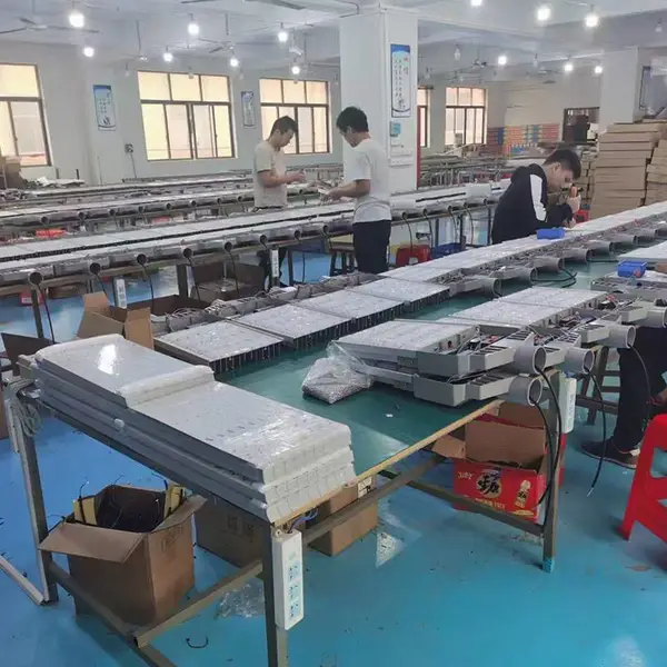 路灯改造方案|鲁邦(在线咨询)|塔城路灯改造
