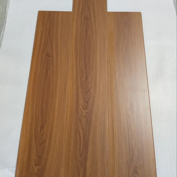 ͼ����ݾ�ׯչ��ǿ���ذ�ɳ����ֿ����LOFT¥����ľ�ذ�����