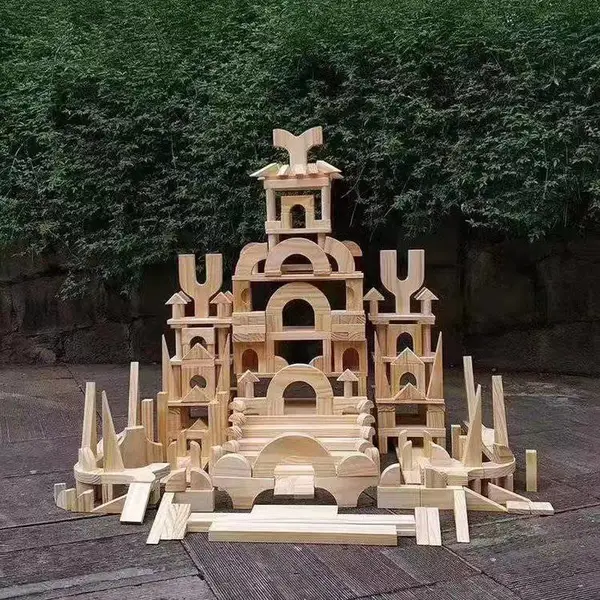 幼儿园户外大型碳化积木实木炭烧游戏建构区域原木质玩具耐脏