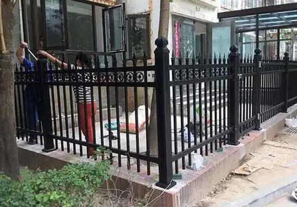 中山锌钢围栏护栏价格 英德茶园铁栏杆 围墙栅栏采购