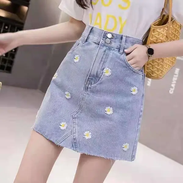 2021东莞虎门牛仔裙批发 工厂服装尾货批发 韩版女士牛仔裤货源批发