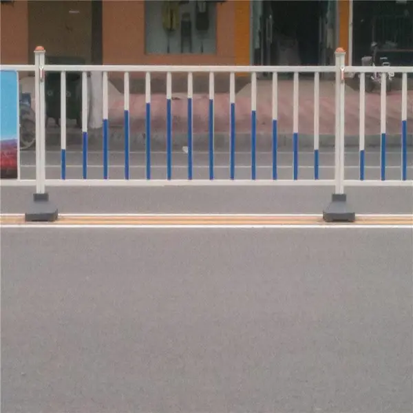 市政围挡护栏 市政拼接设计护栏网 道路隔离墩栏杆