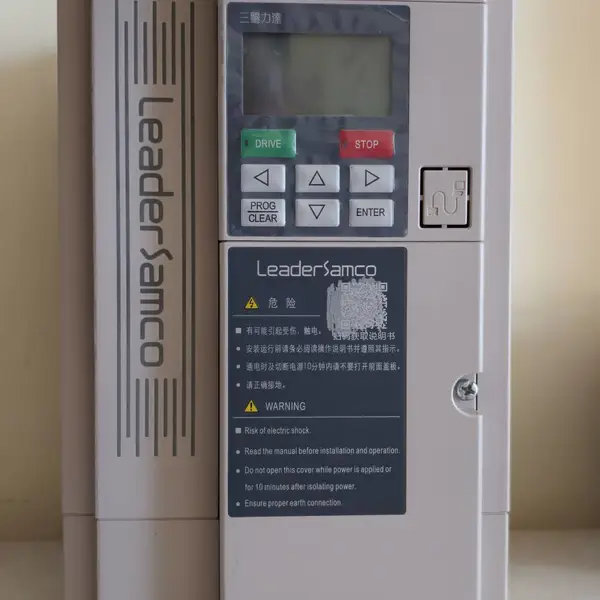 �� �� �� �����ѱ�Ƶ��NS-4A017-B ��������7.5KW�������ʹ��