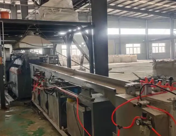 湖北武汉 饮料瓶加工回收机械组 废旧塑料颗粒机