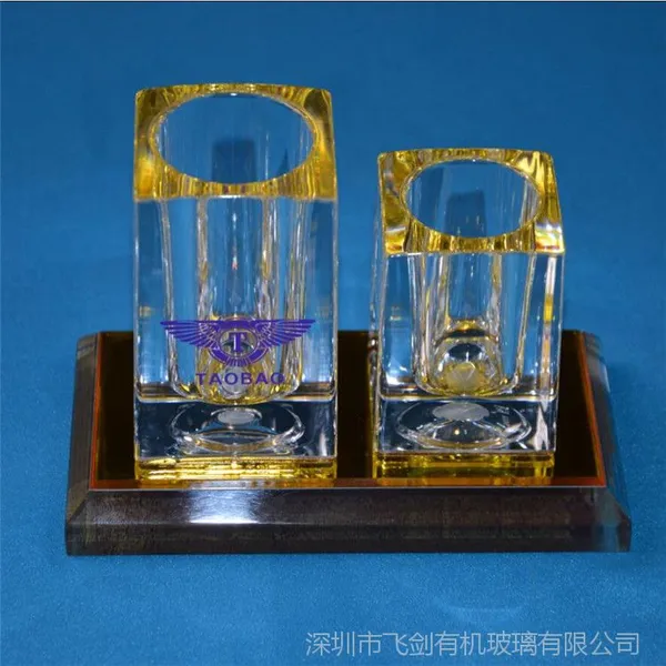 亚克力笔筒厂家定制 供应精美礼品笔筒 办公桌摆饰笔筒定制