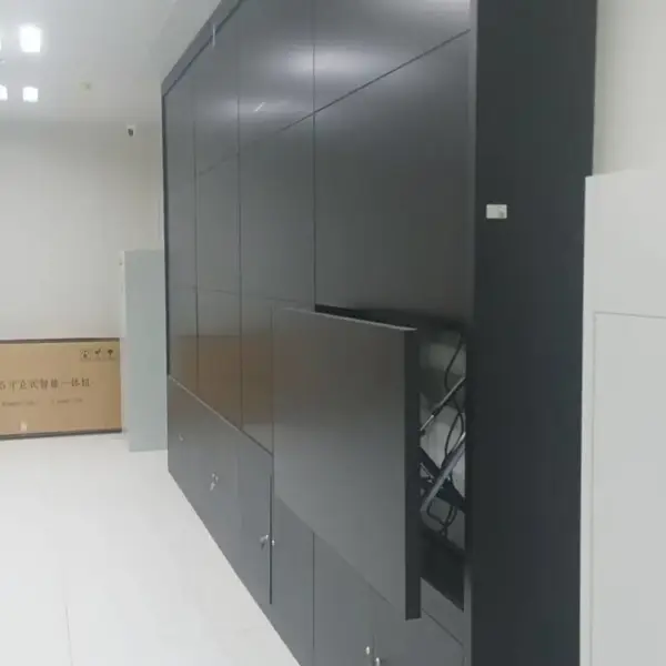 贴近屏也难找出缝 55寸0.88mm屏WM55D21-1 唯美智显出货