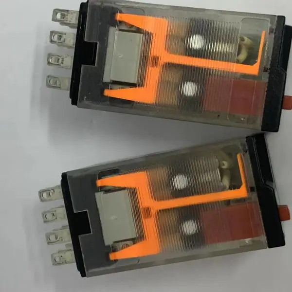 ʩ�͵��м�̵���RXM4LB2F7 С��14�� AC110V 3A ���2��2�� 230V
