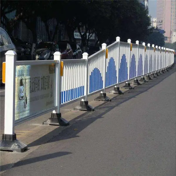 市政PVC隔离护栏 市政围挡护栏 交通道路花箱隔离栏