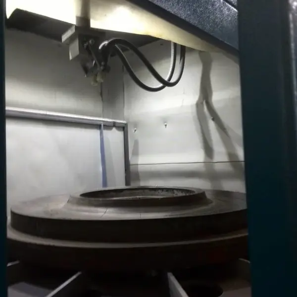 喷砂清理设备_高压水清理设备_液体去除氧化皮去毛刺喷砂机_抛丸清理机