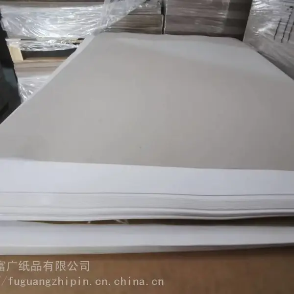 富广纸品厂价提供灰板纸,白板纸,拷贝纸,铜版纸,黑卡纸,适用皮具箱包,文具家具,服装包装,印刷吊牌