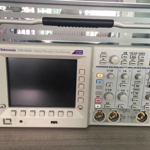 ����Tektronix̩�� MSO4054B����ӫ��ʾ���� 500MHZ����ź�