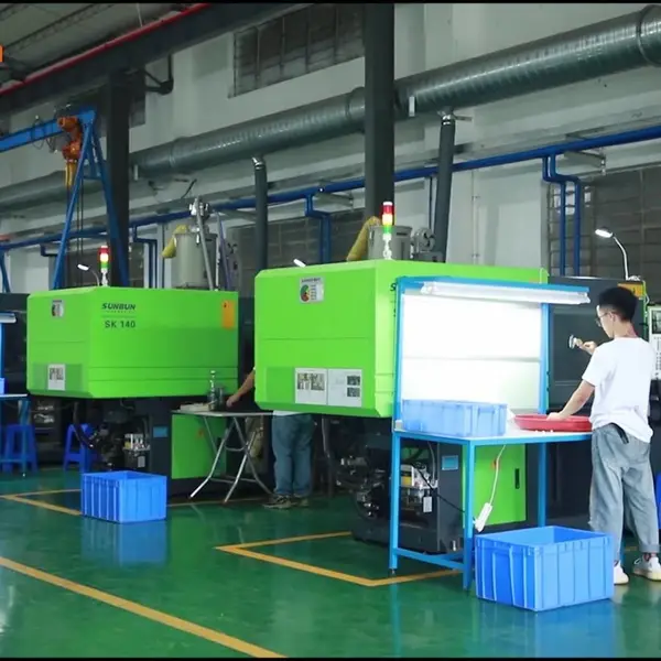 精工制品厂东莞钣金加工碳钢不锈钢铝板钻孔攻牙压铆百叶窗机架不