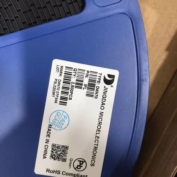 ��������΢ M7 ���������� 1A 1KV SMA��װ ��� 46MIL