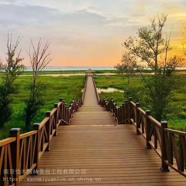 盐城建湖防腐木厂出售各类防腐木 碳化木凉亭 芬兰木屋 菠萝格 柳岸木
