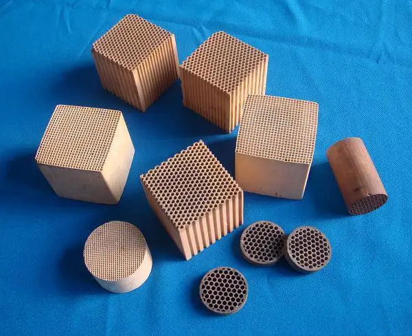 浙江温州高价大量回收工厂用过的催化剂 树脂等其他废料