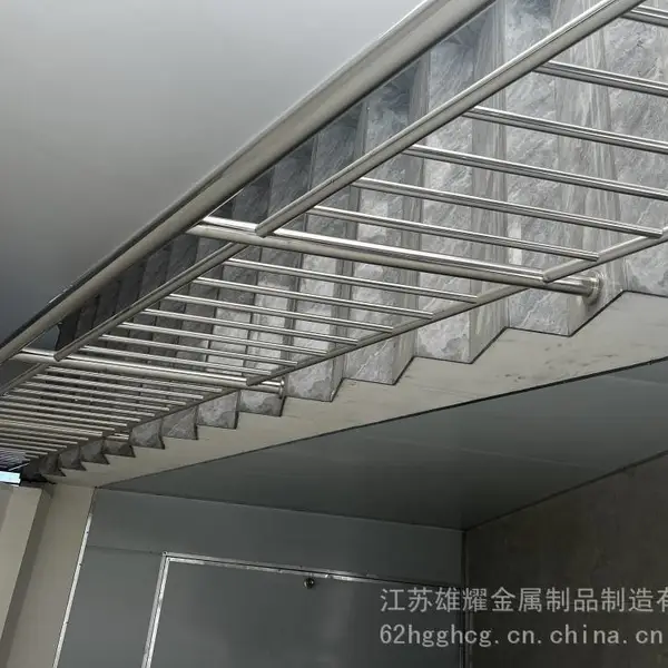 全国供应海南北京长春苏州杭州铁艺楼梯护栏杆 复古家装建材楼梯扶手别墅户外台阶安全防护栏包安装厂家直销
