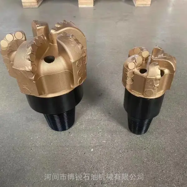 供应石油钻采设备8 1/2英寸216mmPDC钻头型号齐全