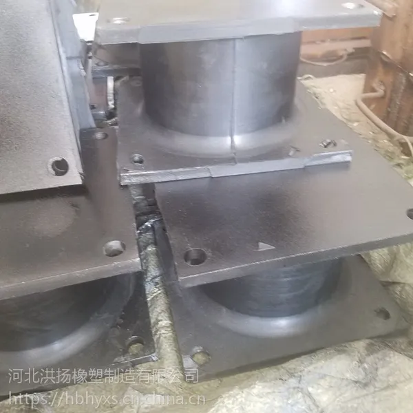 供应 加钢板橡胶减震座 高耐磨加钢板橡胶减震器 压路机橡胶减震器