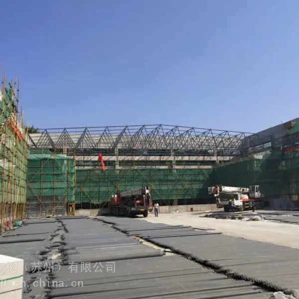 工业园区吴江张家港常熟苏州市螺栓球网架结构加油收费站学校体育馆建造公司