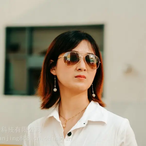 深圳眼镜批发哪里比较好科洛眼镜商城厂家直销无中间商价格优惠