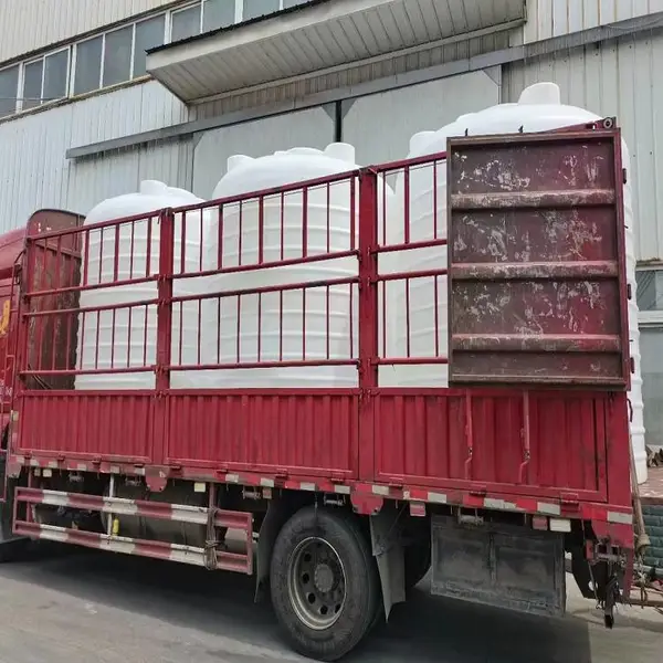 厂家销售塑料水塔 塑胶储水桶 食品级PE水塔 滚塑储水罐送安装件