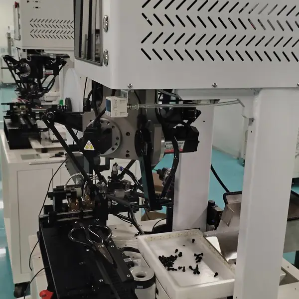 高速柔性上料编带机 Type-C 连接器载带机厂家