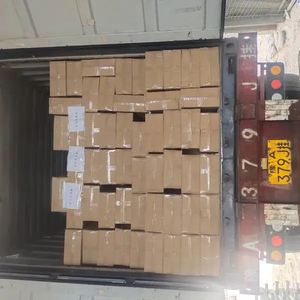 金镶玉大理石出口到俄罗斯斯特鲁科沃铁路、汽运整柜拼箱运输