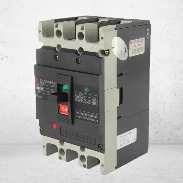 �� �쿪�س�CM3�ܿǶ�·��CM3-100L/3300 ��������3P 80A