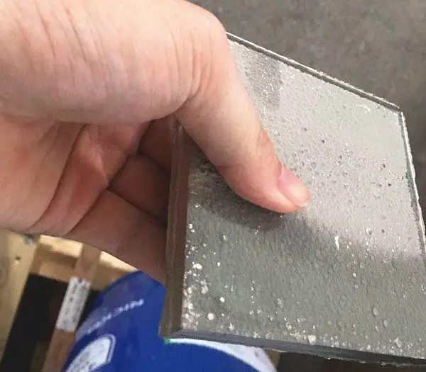 ����-��¹��ɫ����-���鱨��