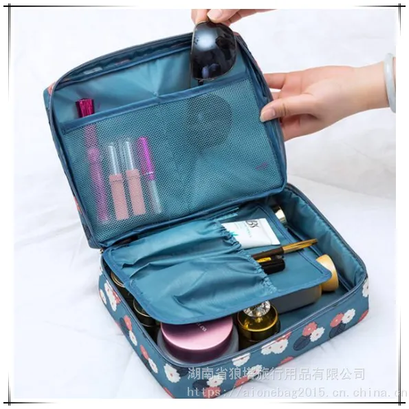 广州背包厂家OEM批发/双肩背包大量供应