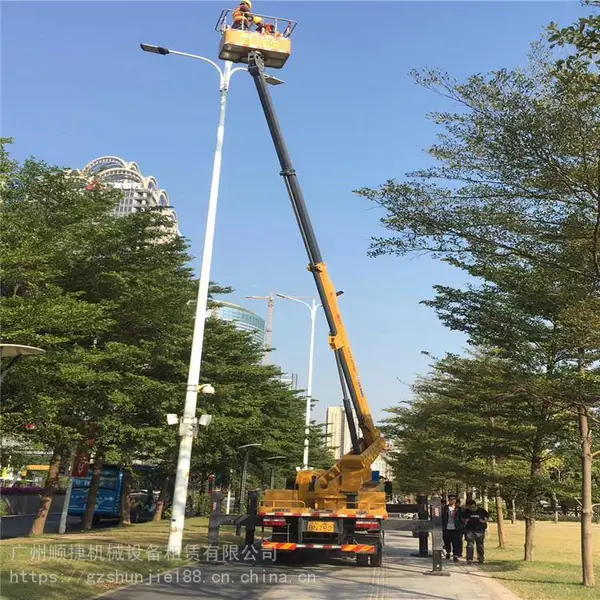 广州飞机场高空作业车升降车维修路灯砍树广告牌安装工程车出租租赁电话