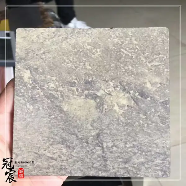 201不锈钢木纹板适用于各种天花吊顶装饰 防盗门制造与别墅大门