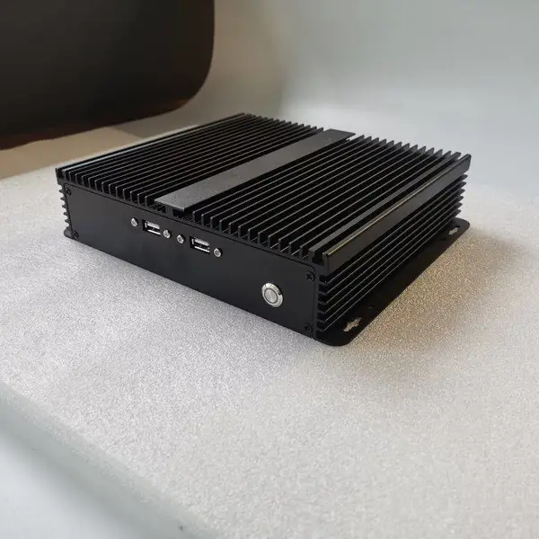 迷你无风扇工控机COM USB WIFI