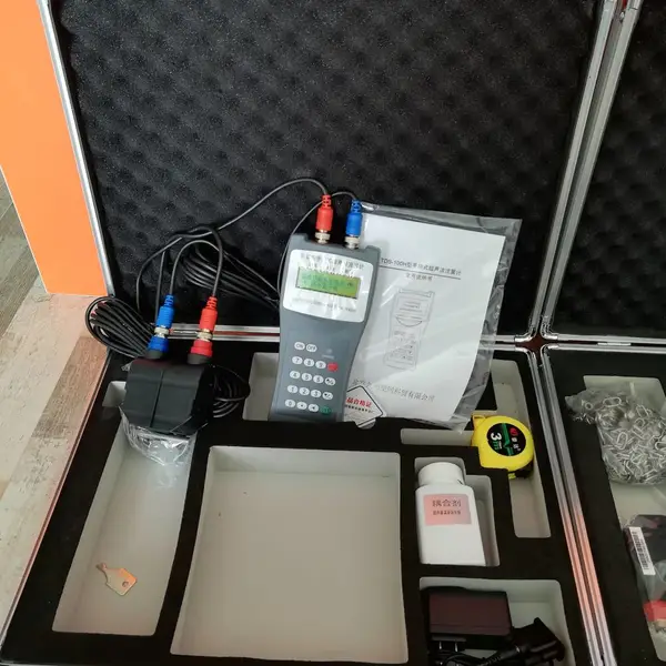 TDS-100H手持式超声波流量计 同时显示累积流量流速等