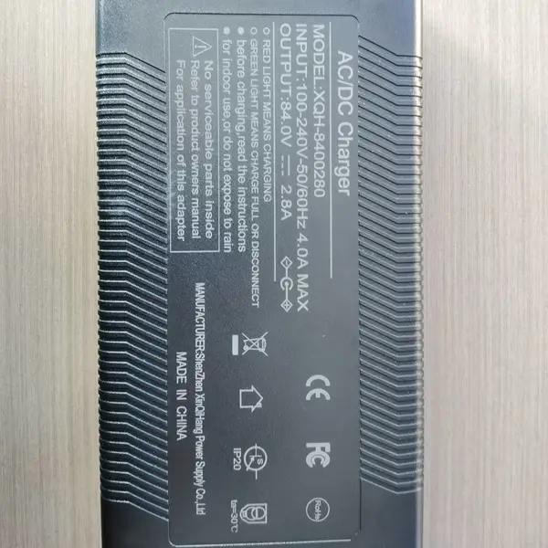 84V2.8A 独轮车充电器