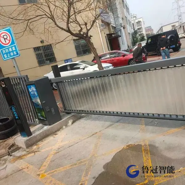 山阳县自动道闸门禁杆物业挡车安装工地人脸识别三辊闸在线咨询