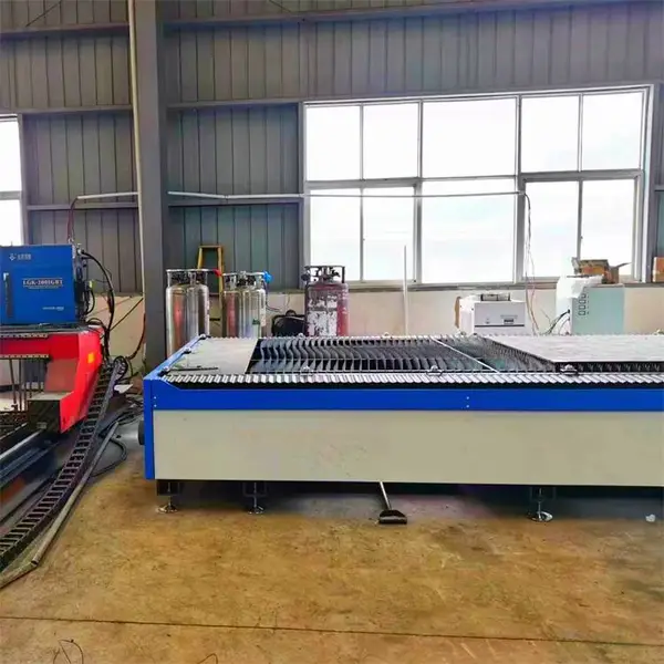 成德激光金属板材光纤激光切割机管板一体激 光 6025 12000W