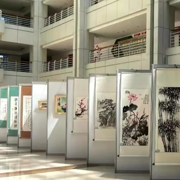 大连八棱柱展架租赁-标准展位搭建-画展展板出租