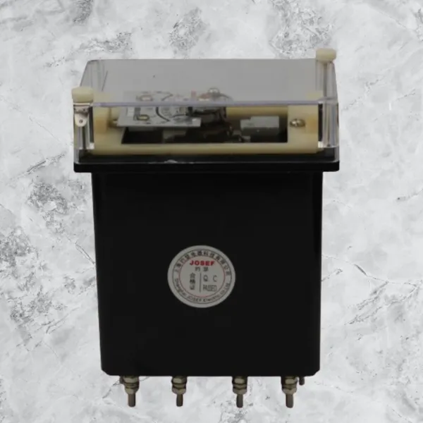 用于化工工厂 DY-36电压继电器 80~320V 带底座 返回系数高 种类多样化