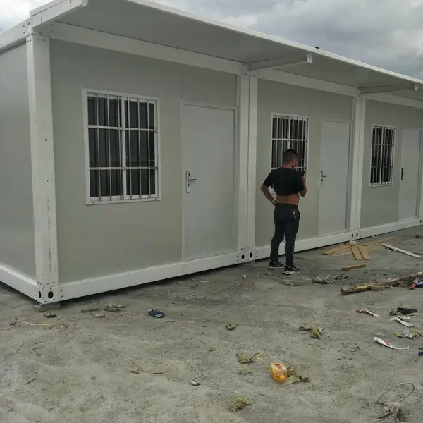 提供文成活动房 集装箱房 彩钢房 工地集装箱租赁6元 夹芯板移动房拆搭