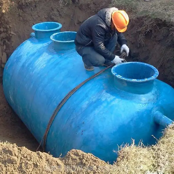 三格地埋式家用污水处理设备 机械缠绕成品玻璃钢化粪池