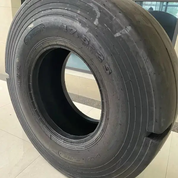 ��Ʒ��ϲ��˻���̥1200-20 1400-24 17.5-25 ���˻����¾�����̥