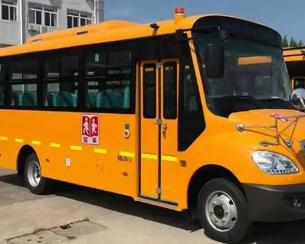 虹口区大鼻子校车租赁费用 上海美捷汽车服务供应
