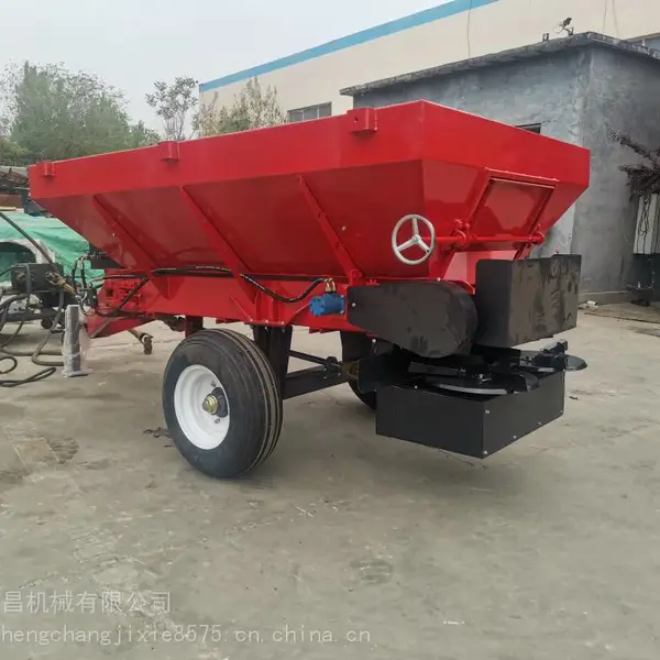鸡粪撒粪机生产厂家 有机肥撒肥车 鲜粪撒肥车